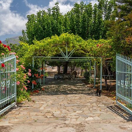 Вилла Tranquil Stone Garden House Kalos Экстерьер фото